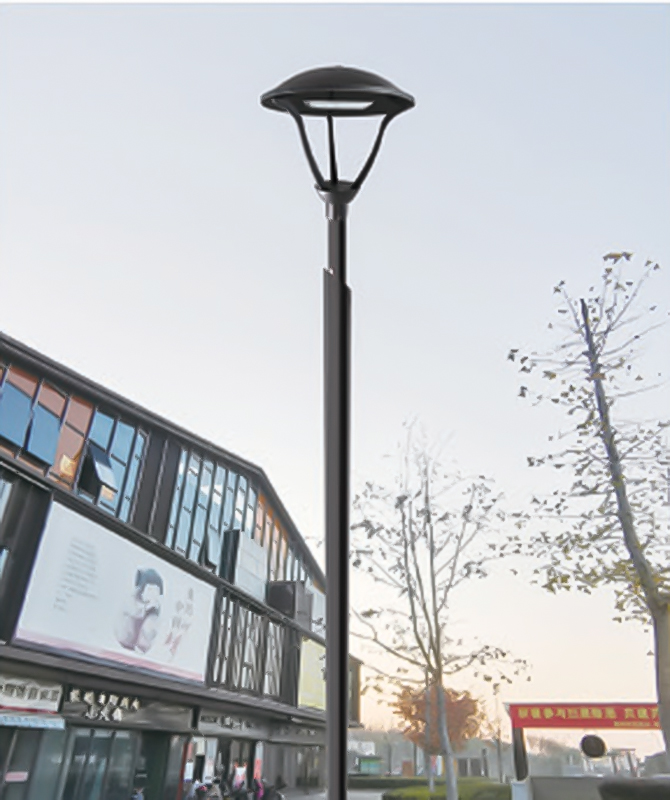 Tyd-007 Światła na dziedzińcu